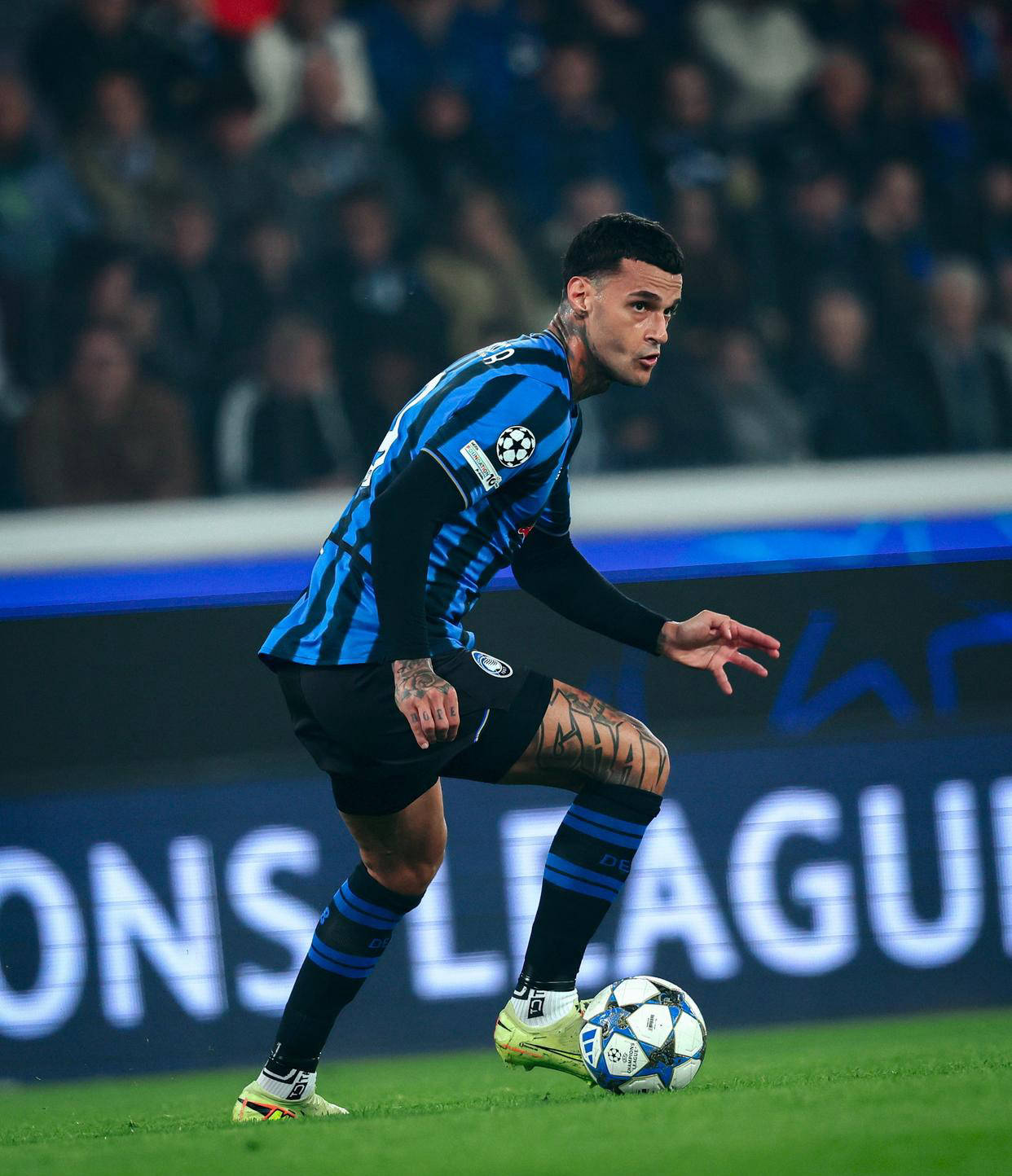 -赛前欧篮联焦点战，亚特兰大豪取连胜，压力陡增，更衣室氛围转暖的简单介绍