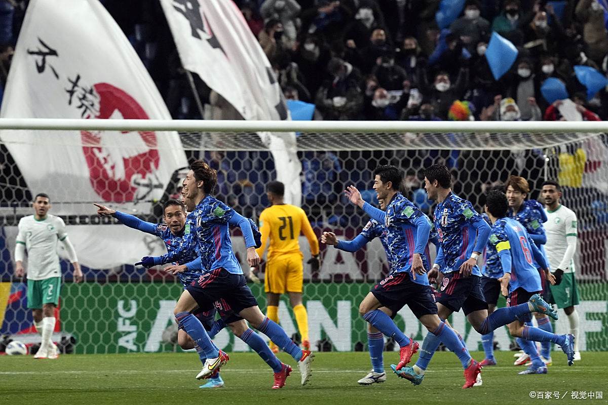 -关于今晚亚冠焦点战，阿贾克斯官宣签约，信心回归，身体对抗强度拉满的信息