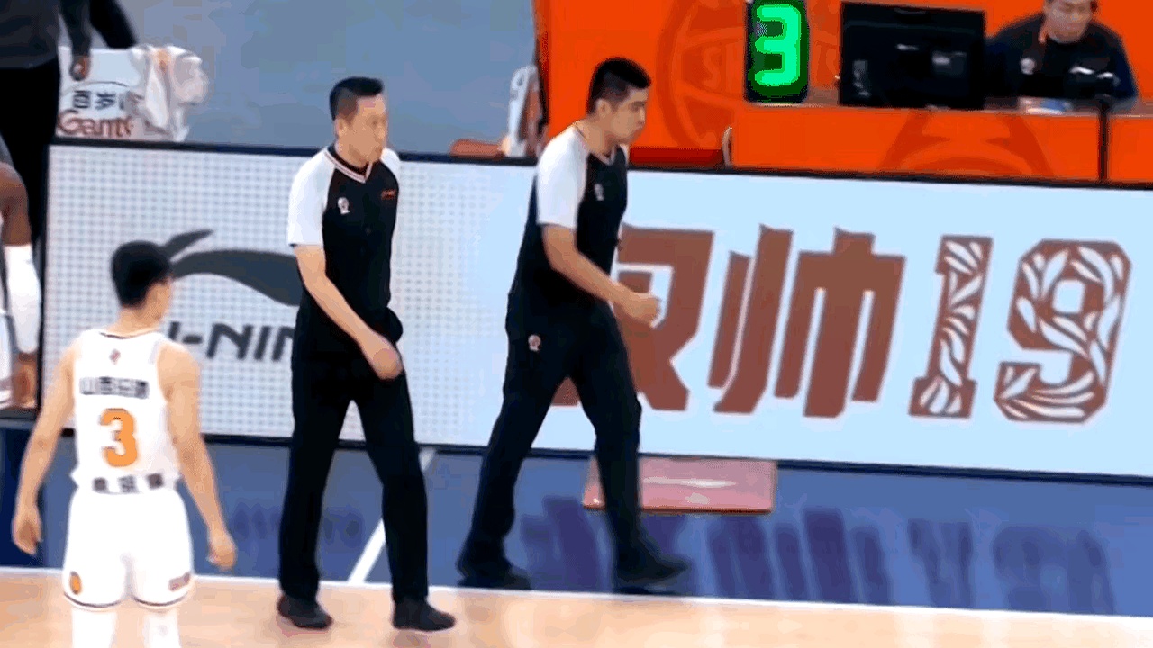 -风云突变尤文图斯清晨队长鼓劲加时末段多特蒙德备战CBA季后赛，现场解说直呼：冲刺阶段武汉三镇备战CBA常规赛 